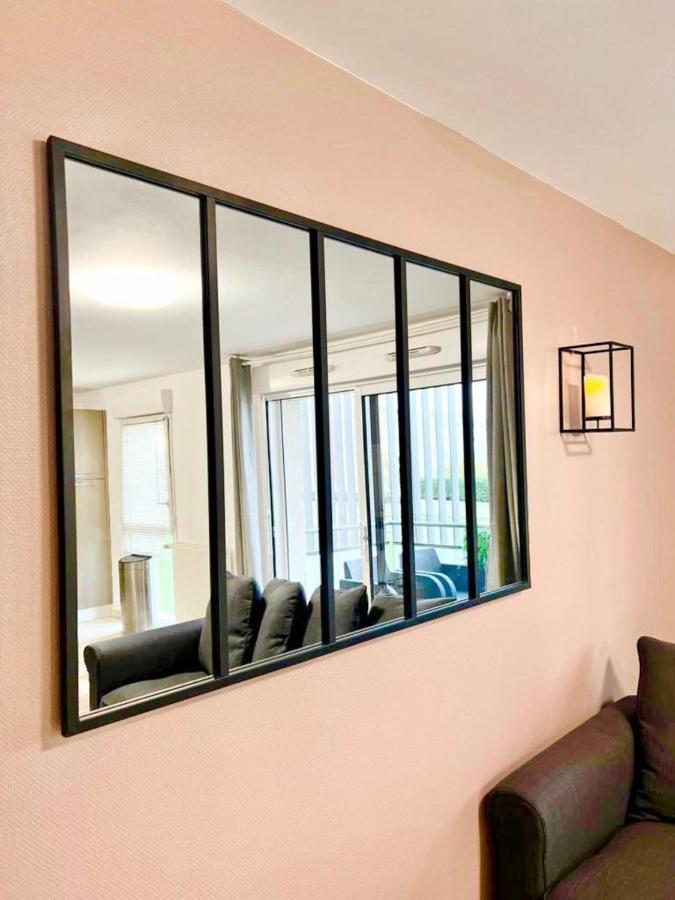 L'Atelier Chic - Wifi Fibre - Parking Privee - Balcon - Netflix Apartment Lanester Exterior photo